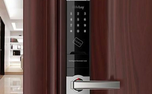 带岭24小时上门开锁公司