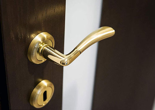 带岭24小时上门开锁公司